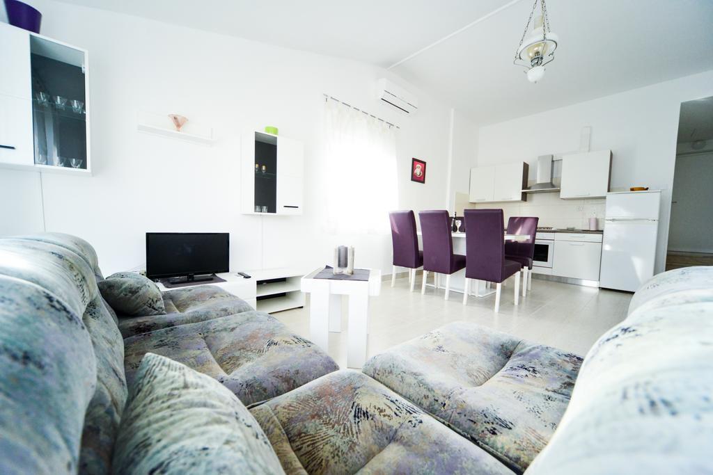 Apartments Valentina Petrcane Εξωτερικό φωτογραφία