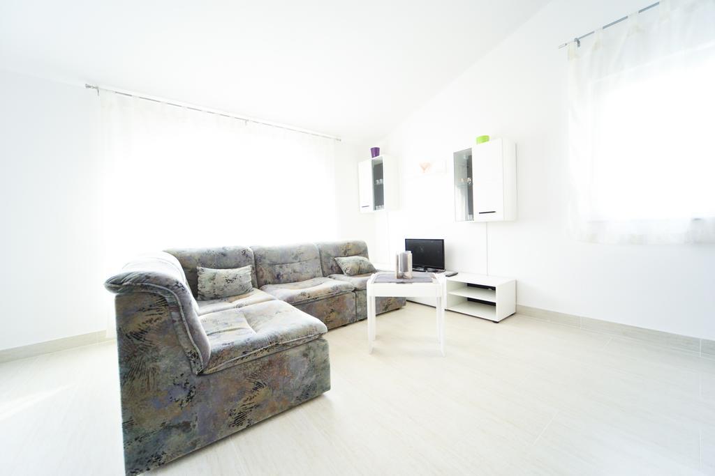 Apartments Valentina Petrcane Εξωτερικό φωτογραφία