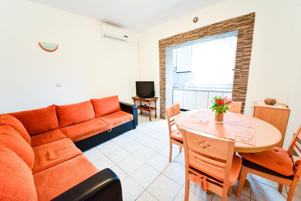 Apartments Valentina Petrcane Εξωτερικό φωτογραφία