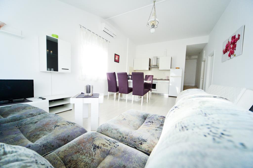Apartments Valentina Petrcane Εξωτερικό φωτογραφία