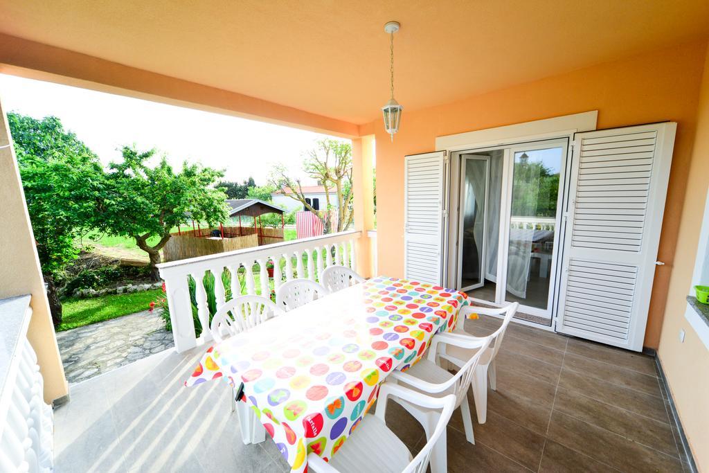 Apartments Valentina Petrcane Εξωτερικό φωτογραφία