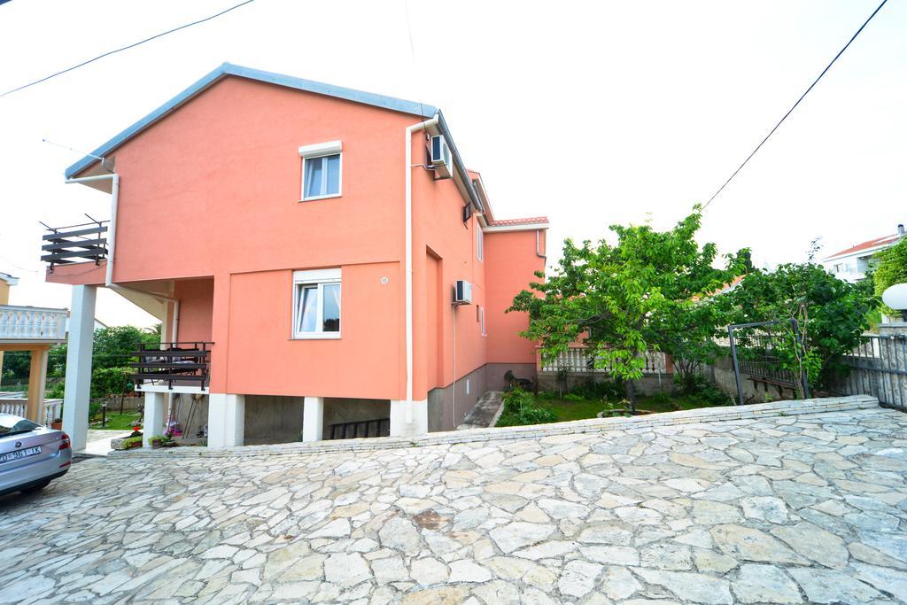 Apartments Valentina Petrcane Εξωτερικό φωτογραφία