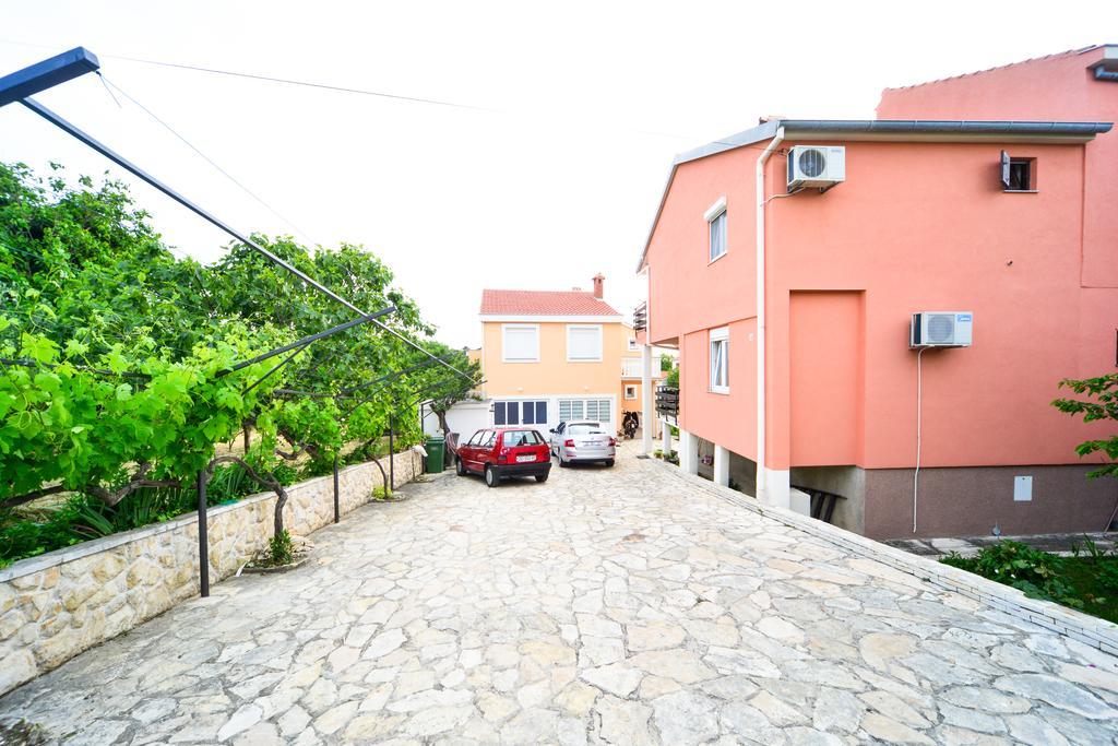 Apartments Valentina Petrcane Εξωτερικό φωτογραφία